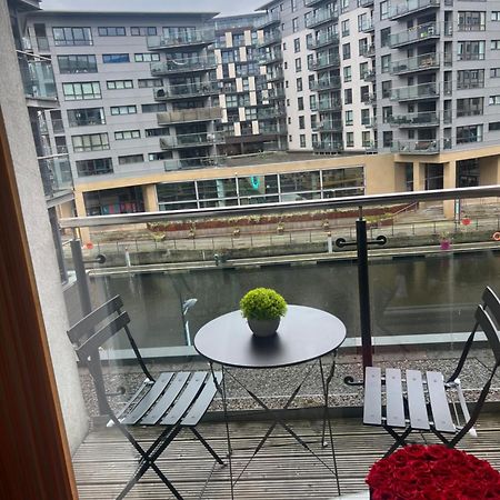 Clarance Docks Apartment Leeds  Bagian luar foto