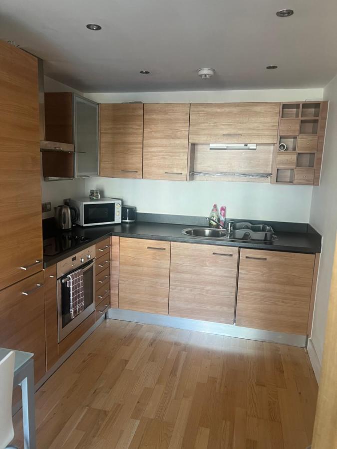 Clarance Docks Apartment Leeds  Bagian luar foto